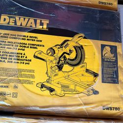 12” Double Bevel Compound Sliding Miter Saw  DWS780 