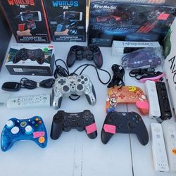 GAMING  CONTROLLERS..WiI, PS3, XBOX 1