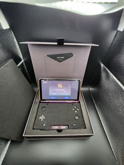 AYN Thor Max (16GB RAM + 1TB SSD) - Clear Purple - CIB with box