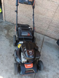 ECHO GAS LAWM MOWER SELF PROPELLE USED