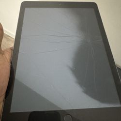 iPad 6th Generation 64gs 
