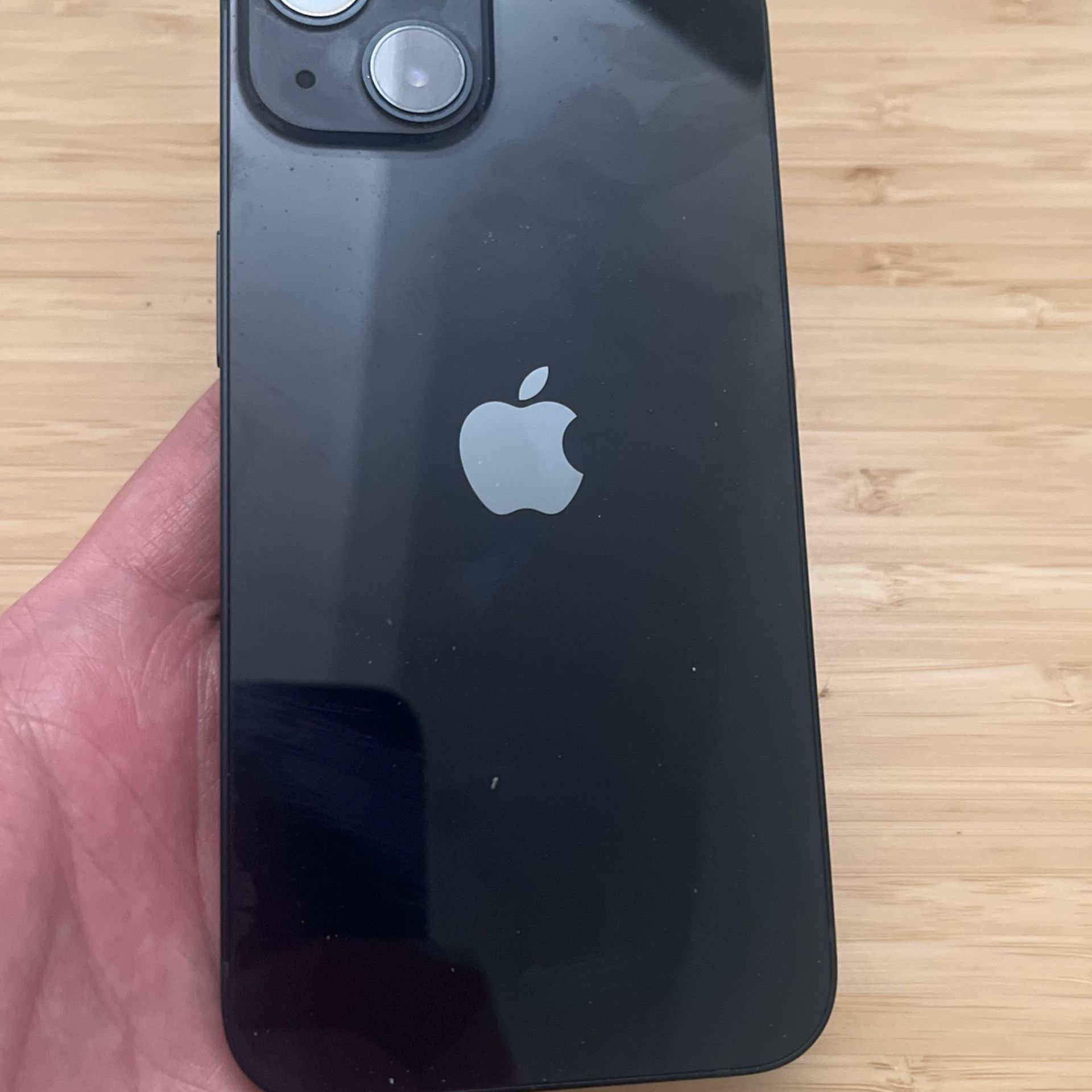 iPhone 13 (Like-New)