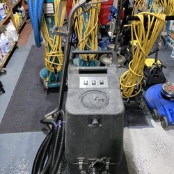 Carpet Cleaner machine 