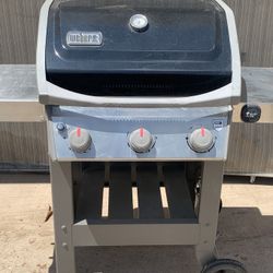 Weber Spirit Series E 300 BBQ Grill 3 Burners Propane For Sale