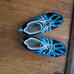 Women's Speedo Shoes Size 8 Athletic