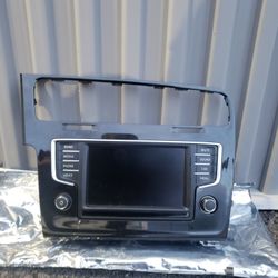 VW Golf R Radio 8in Mk7