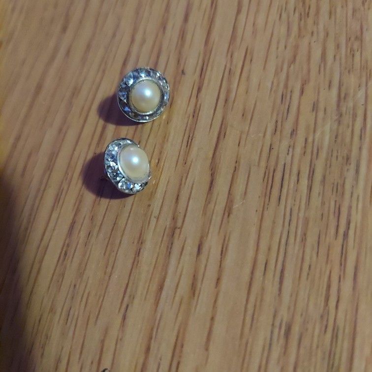 Earings