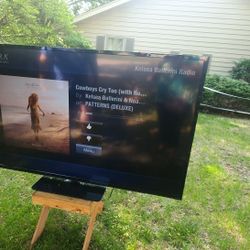 70" Vizio Tv Very Big No Holds Reatils Approximately 1700$ No Holds 