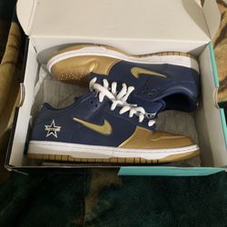supreme dunks 