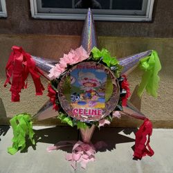 Strawberry Shortcake 3D Star Pinata