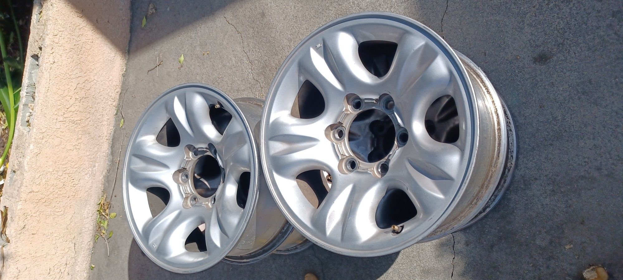 Toyota 4runner Set Of OEM Rims 2002 for Sale in Norwalk, CA - OfferUp