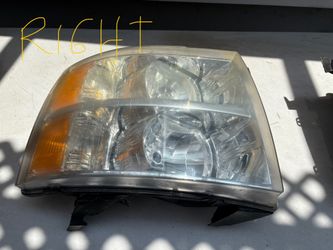 2007-2013 Chevy Silverado Used  Headlights 