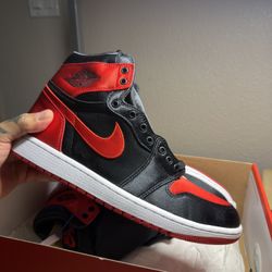 NEW - WMNS Air Jordan 1 Retro High OG – Black / University Red / White