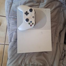 Xbox One S And 1 Controller (No Cords