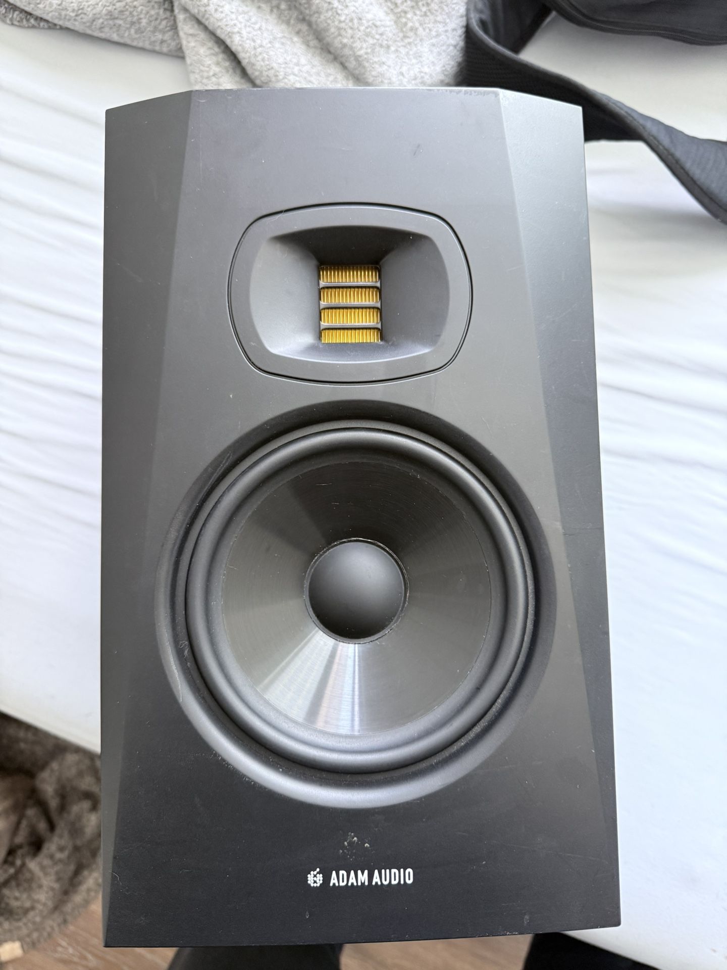 Adam Audio Studio Monitor Model: T7V