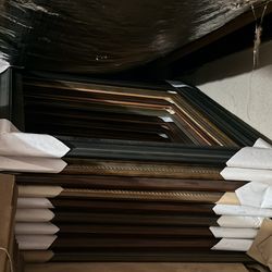 24X36 Picture Frames In Different Designs