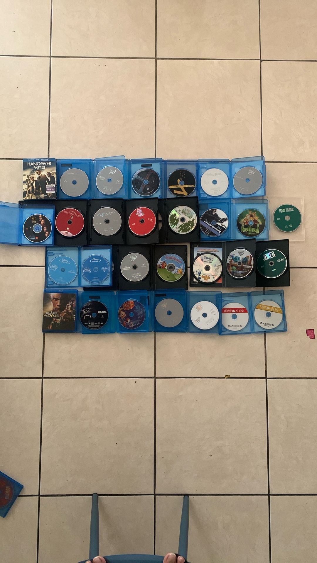 Loose DVDs & Blu Rays $5 +