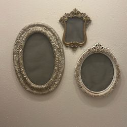 Frames For Hanging Jewelry 