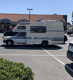 Toyota V6 1990 MH Itasca Spirit Winnebago,20ft long ,beige color