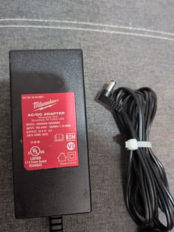 Milwaukee AC/DC Adapter