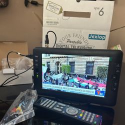 Mini TV 9 Inch Con Antena Es Recargable Práctica Y Portátil Nueva Ya Está Programada