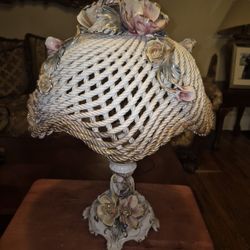 Vintage Italian Capodimonte Floral Lamp