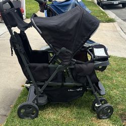 Joovy Caboose Ultralight Sit stand Stroller