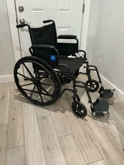 Wheelchair 20 inch wide seat
