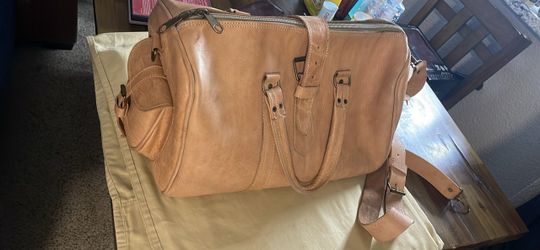 Leather duffel bag