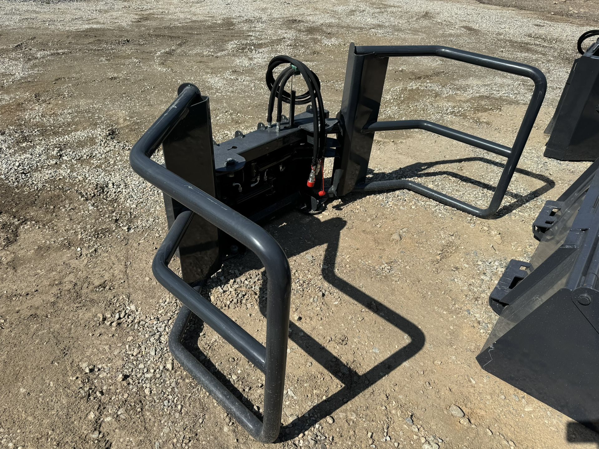 Skid Steer Bale Grapple Bobcat Caterpillar John Deere