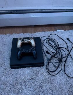 PS4 2 controllers