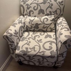 Chic Recliner 