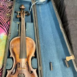 Vintage 4/4 Size Jacobus Stainer Violin in Coffin Case 