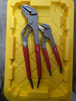 Milwaukee pliers set