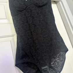 Black Floral Bodysuit SIZE XL  (*Brand New*Never Used*)