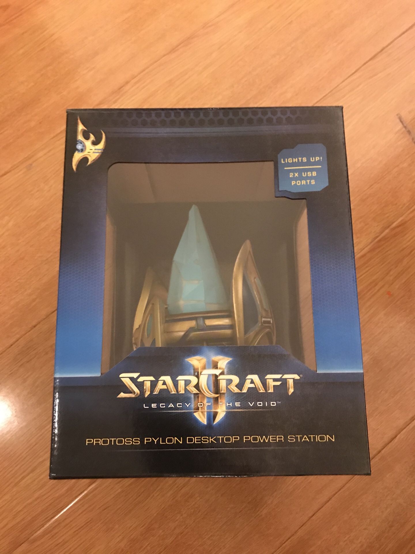 Starcraft Pylon - USB port hub - desktop light