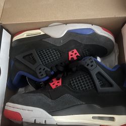 Jordan 4 Retro