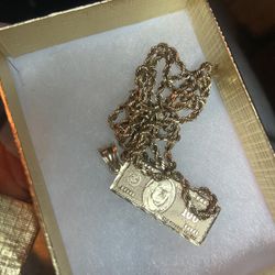 rope chain and pendant 