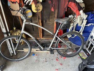 Electra Townie 7-Speed Cruiser Bike – $225 OBO