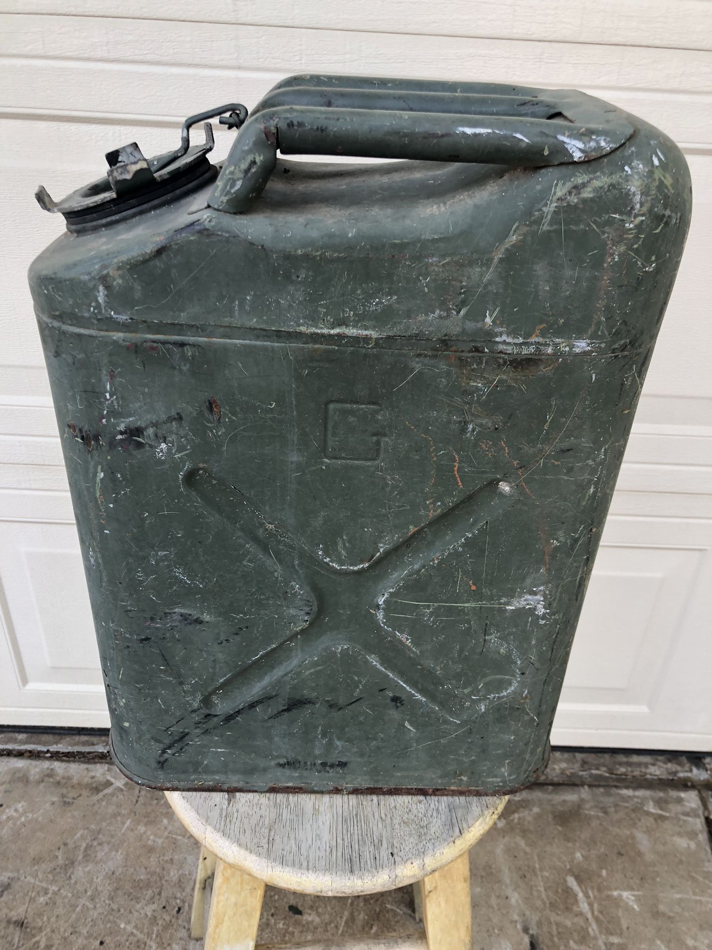Metal Jerry Can/ Fuel Can