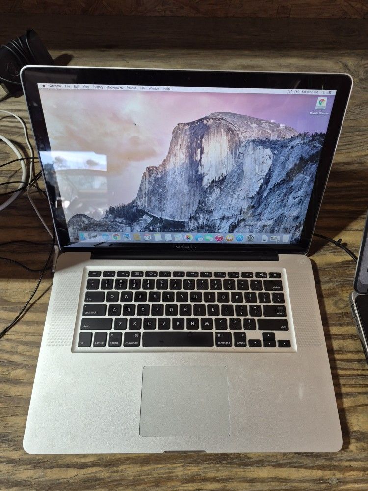 Apple Macbook Pro 15" A1286 Mid 2010 i5 2.4GHz 480GB SSD 8GB,(Yosemite 10.10)($180 price)