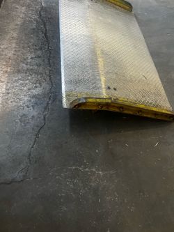 Dock plate
