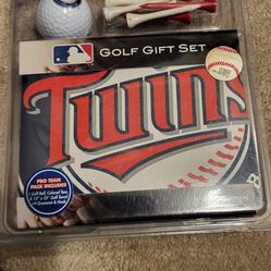 Twins Golf Gift Set