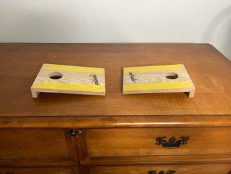 Coin Hole Mini Cornhole Game – Fun Tabletop Toss Game