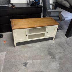 Small Tv Stand 