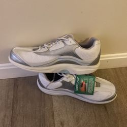 Mens Sneakers shoes Size 12 New !!!