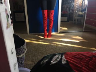 Botas rojas stretch arriba dela rodilla