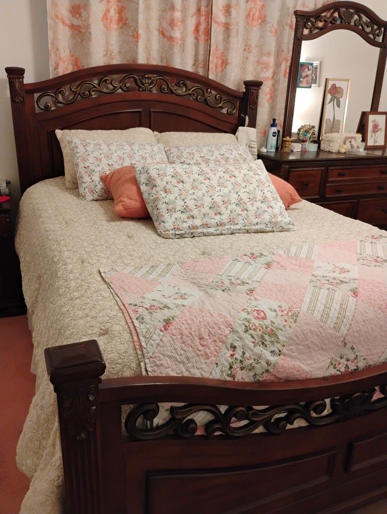 Queen Beautiful Decorative Bed Set (No Mattresses)