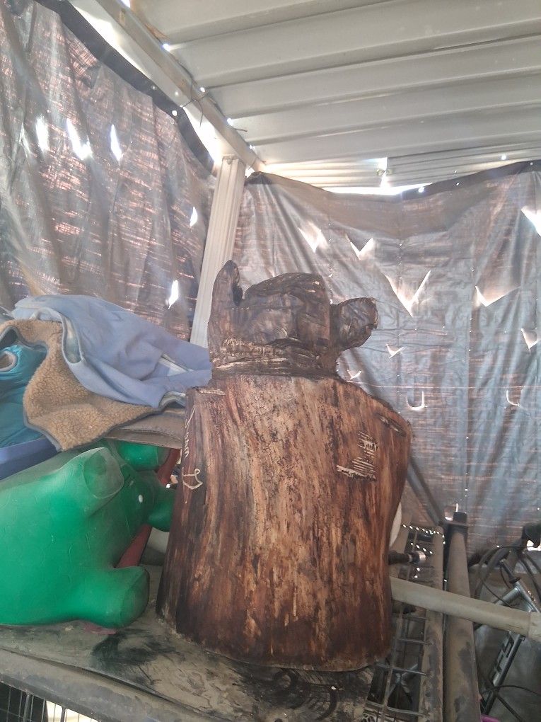 Chainsaw Carvings 