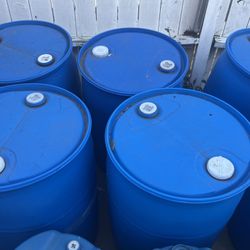 55 Gallon Plastic Drums Close Top $20 Each